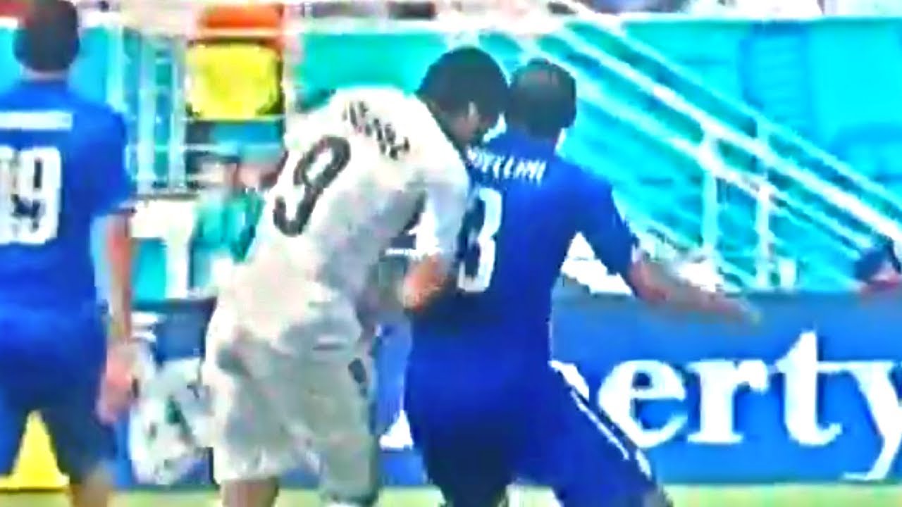 苏亚雷斯，一个当代最杰出的中锋，也是场上最无耻的恶棍小人