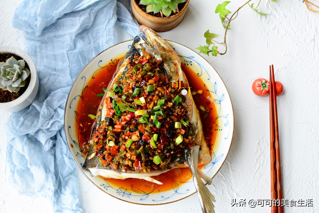 紫蒜辣酱蒸鱼头做法,剁椒蒸鱼头的辣酱