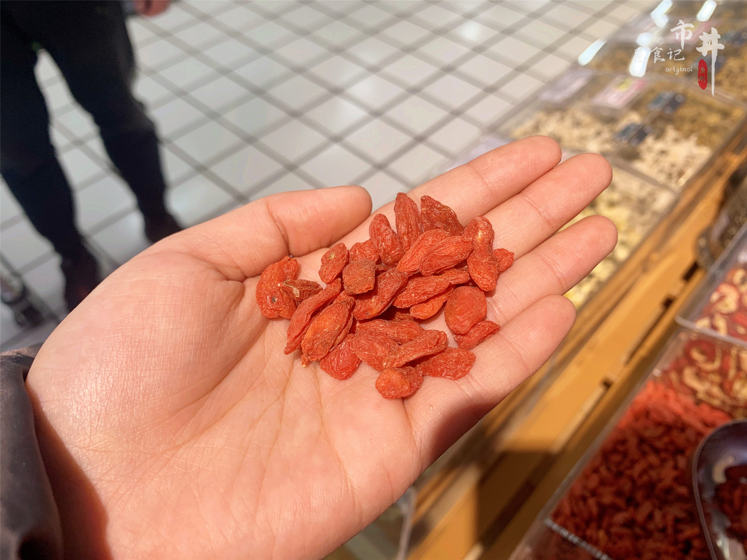 买枸杞买红色的好吗,买枸杞有哪些问题