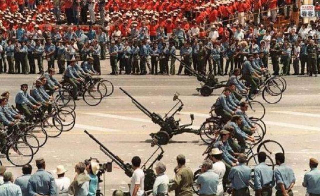 将中国汽车印在货币上，这国拥有拉丁美洲最强陆军，最渣的海军