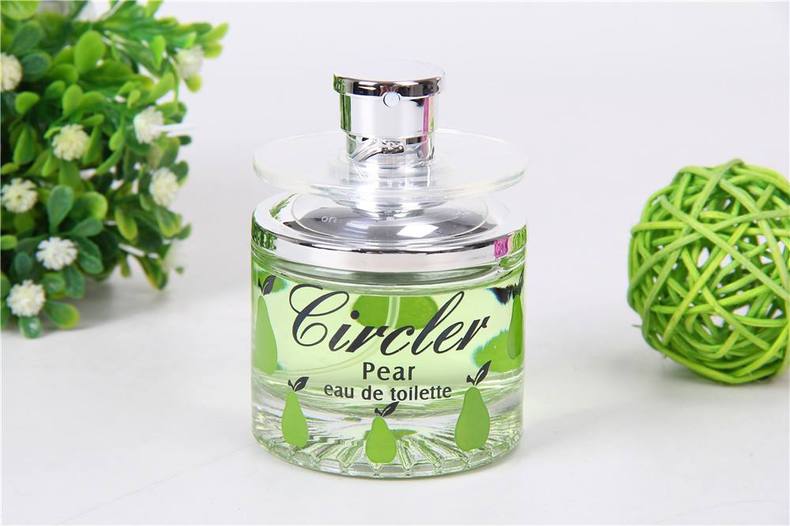 从来不喷香水的女生,不爱喷香水的女人