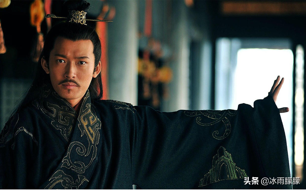 读后感三国400字,三国枭雄读后感