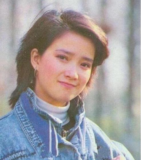 何晴的魅力：刘威宠她，许亚军为她不惜离婚，今携手丈夫隐退