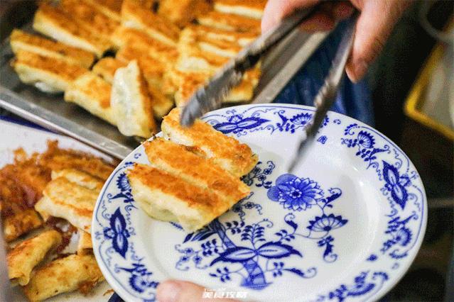 锅贴饺子四新道店,上海闵行开了几十年的锅贴店