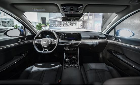 向同级主流代表发起挑战，全新起亚K凭何实力？