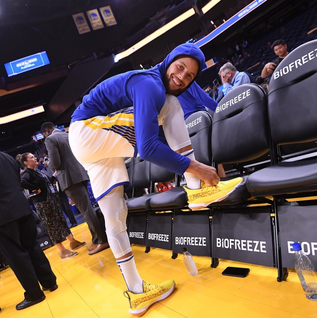 库里7实战神鞋,库里7为啥磨不出声音