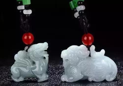 千万别瞎戴文玩手串,千万不要戴假翡翠危害太大了