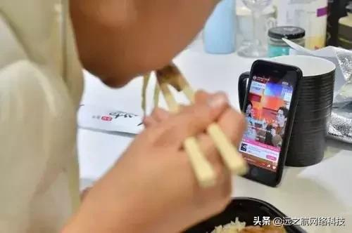 一万粉丝沉迷种草,为什么那么多人沉迷直播购物