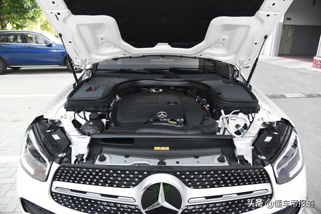 奔驰glc优点和不够,奔驰glc轿跑与奔驰e300哪个值得买