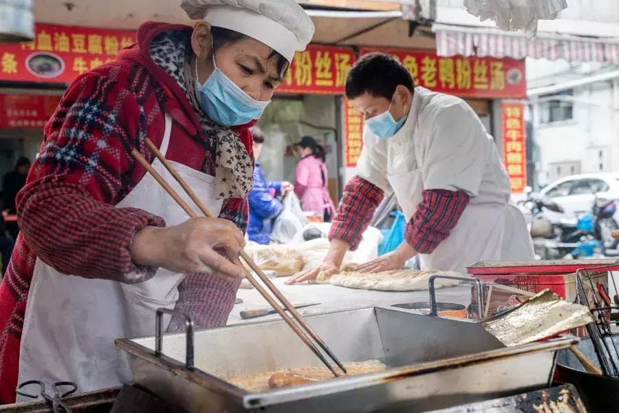 这条小马路上，竟然汇集了上海众多传统早饭？（上）