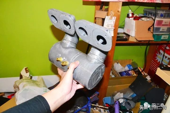 19款SYM新车发布，搭载ZXR400引擎，超炫涡*大轮**灯指纹启动