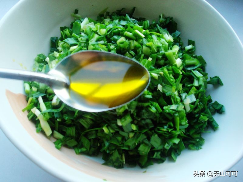 馄饨皮没吃完可以做什么,家里剩下馄饨皮怎么吃