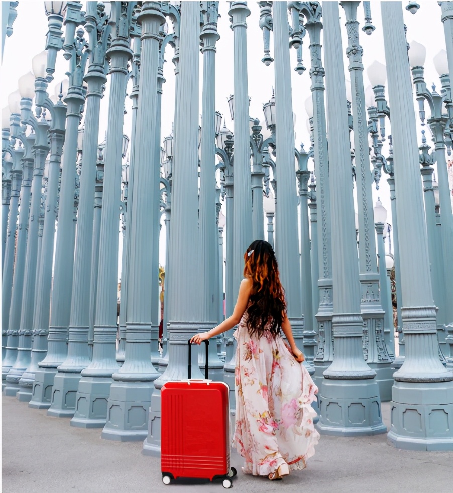 推荐几款经济实用的旅行箱,旅行箱今年最流行的是哪几款