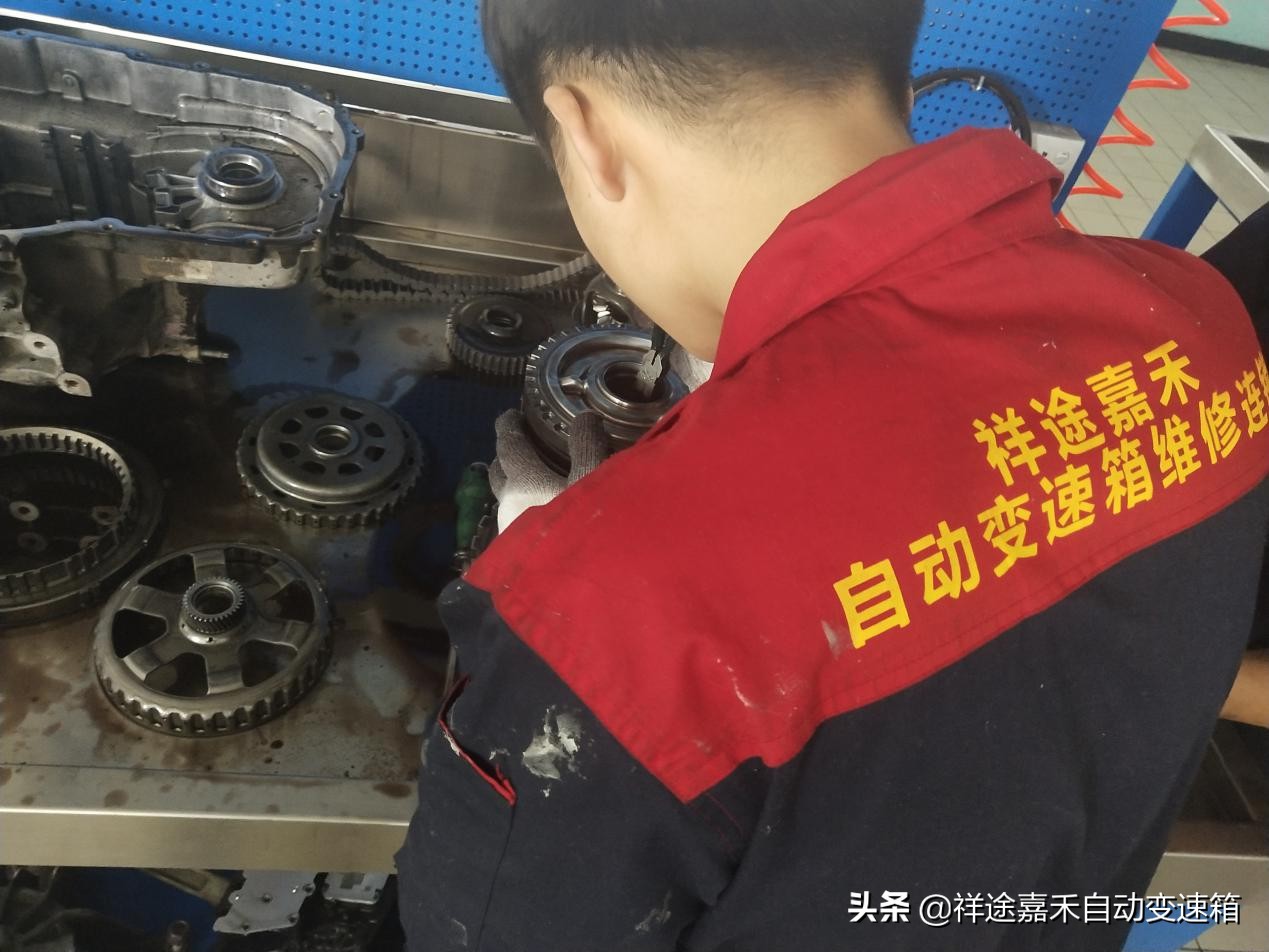 老款别克君越维修费用,2010年别克君越维修